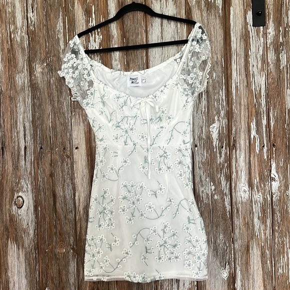 PRINCESS POLLY EMBROIDERED DRESS, size 4 - Picture 4 of 8